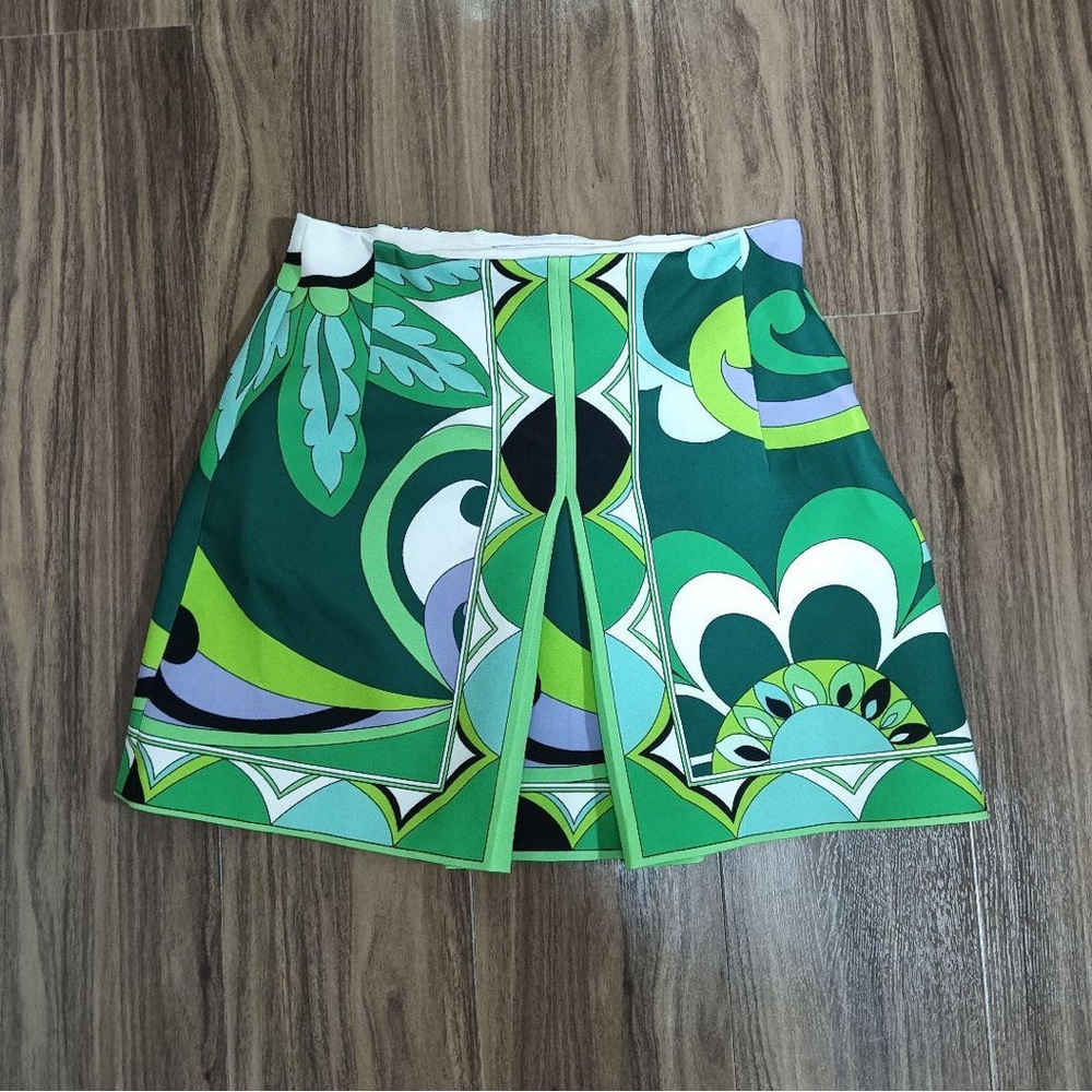 Vibrant Green Patterned Skirt